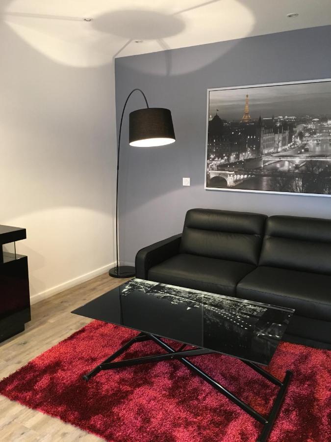 A Deux Pas Des Champs Elysees Paryż Zewnętrze zdjęcie